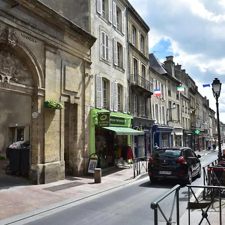 Comfy In With Terrace Daire Bayeux